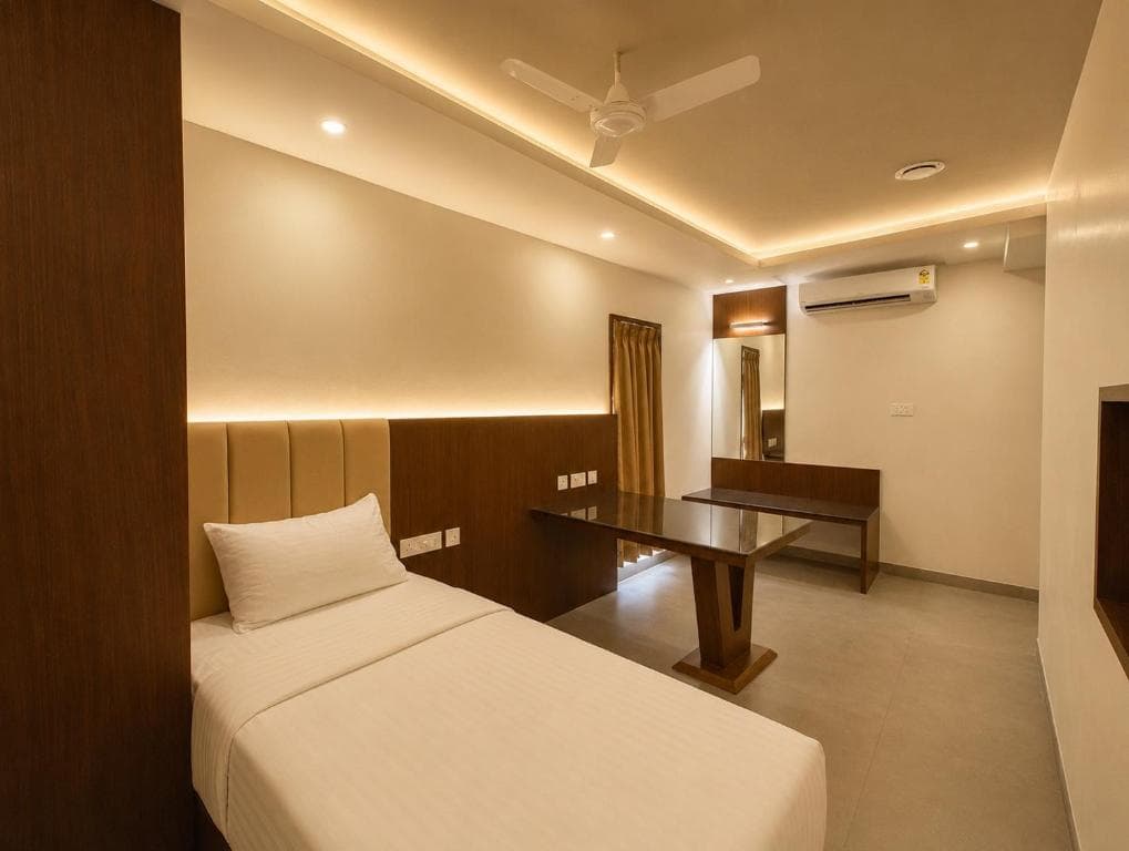 Udumalpet–Palladam Road: Your Gateway to the Town Centre and Beyond
